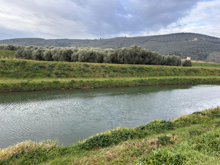 Panorama sul fiume Serchio ciclopedonale Puccini